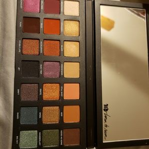 Urban Decay Born To Run Palette